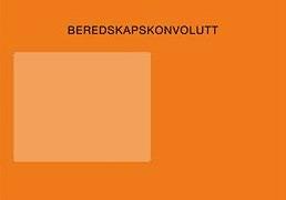 Valgmedarbeider 2: Sett den vanlige stemmeseddelurnen ned på golvet bak deg, ta fram beredskapsurnen 1. Stemple stemmeseddelen. 2. Lever ut en stemmeseddelkonvolutt og be velger legge stemmeseddelen i stemmeseddelkonvolutten og lime denne igjen.