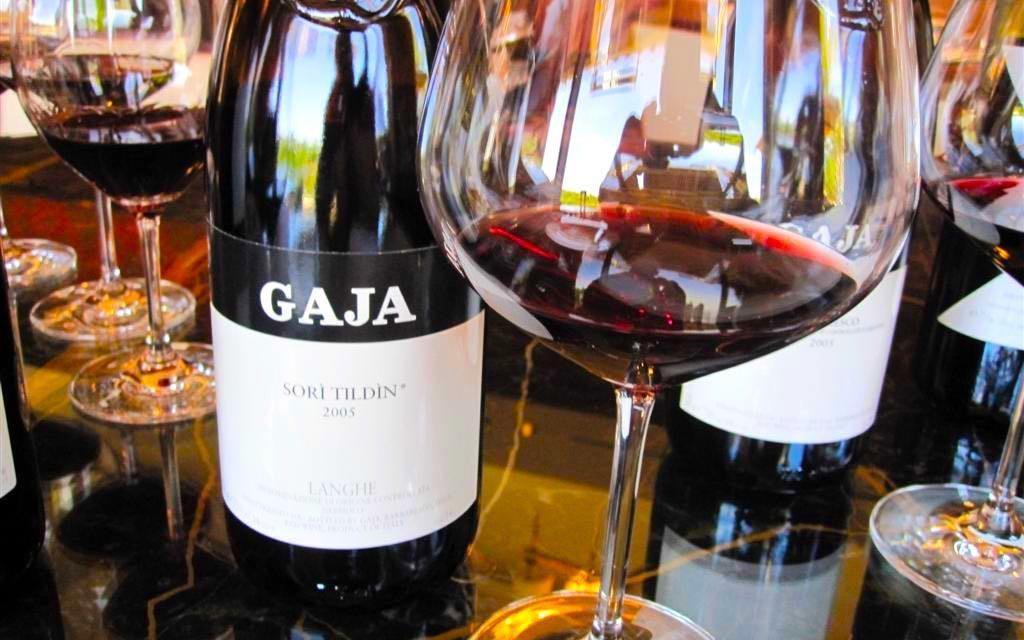 VINGÅRDSBESØK GAJA Unike Gaja, en av verdens mest kjente vinprodusenter