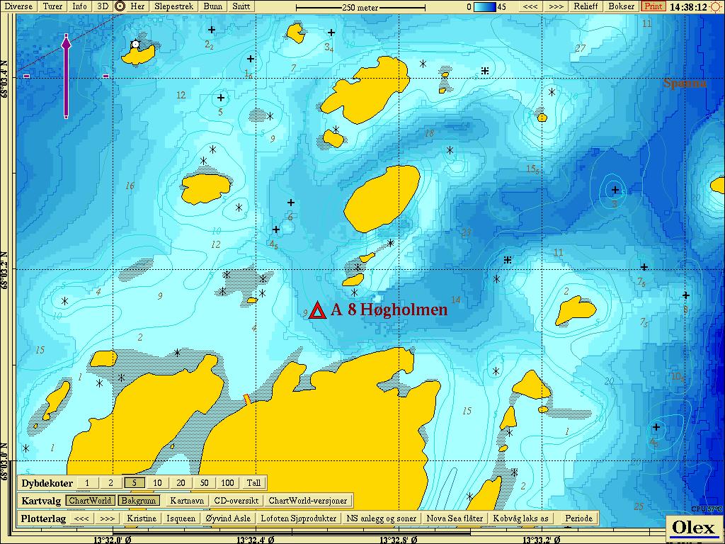 2.5 Område A8 Høgholmen Akvakulturområde A8 Høgholmen ligger beskyttet mellom flere små øyer og skjær, spesielt Svinøya skjermer mot sørvestlig vind og bølger (Figur 7).