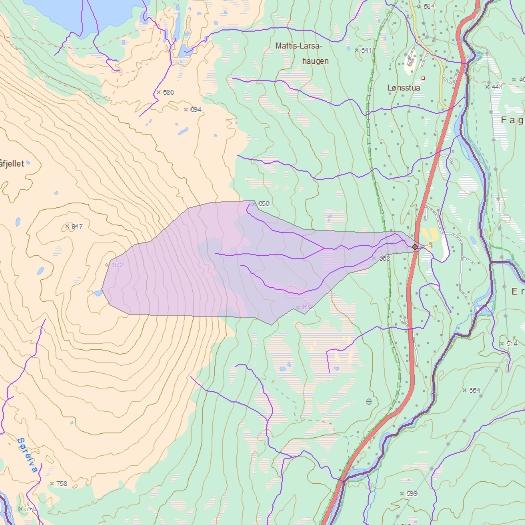 Vassdragsnr.: 163.D3 27,8 4,0 3,5 2,8 3,0 Base flow 18,9 0,7 region 696 273 422-0,6 6,1-5,3 8,9 9,2 Elvegradient ( ) 1,5 km² 1,7 km 8,7 m/km 91,9 m/km 2,5 km 494 moh. 583 moh.