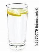 Vann som tørstedrikk i hverdagen Vann det ble servert vann med agurk, lime, sitron eller bær. Væskebehov ble vektlagt.