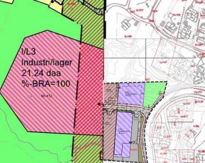 På østsiden av bygget, mot Kokstadveien, er det i dag en kjørerampe som fører opp i byggets andre etasje.