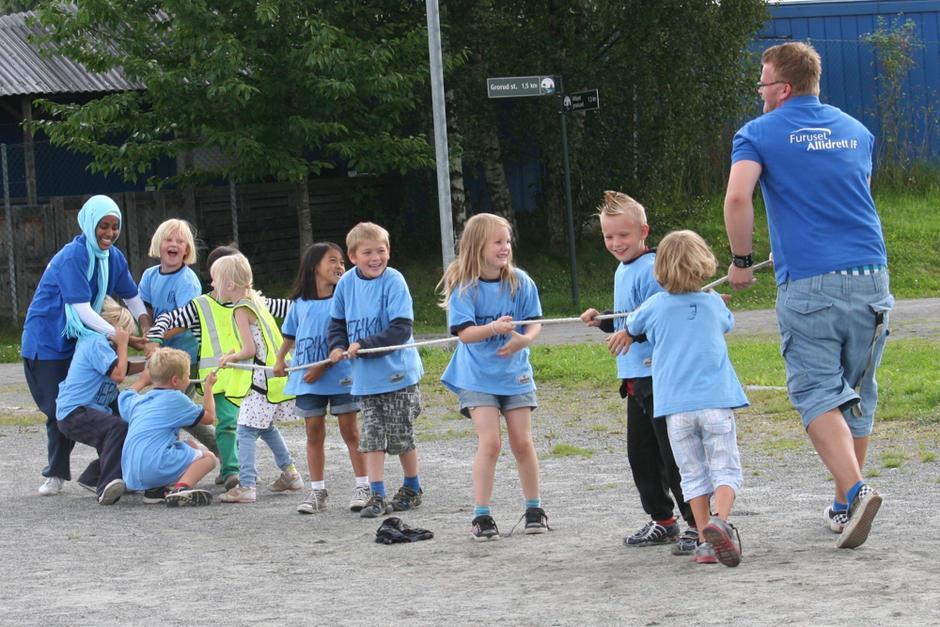 Skolens støttetjenester PPT (pedagogisk-psykologisk tjeneste): Gjør sakkyndige vurderinger om støtte utover ordinær