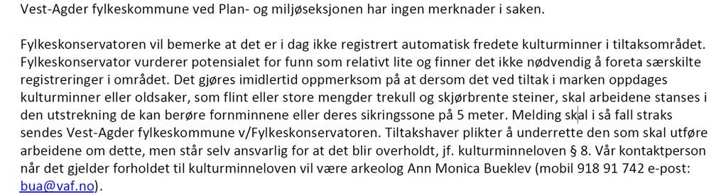 Fordeler: - Det flate taket vil gjøre hytta lavere i terrenget. Ulemper: - Så lenge bygget er plassert innenfor byggegrensen med gjeldende regler, kan vi ikke se noen ulemper.