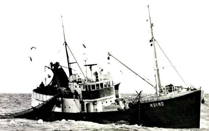 fishing register as M-94-MD. 1971 Condemned. Arrived at Knut Sætre, Mastrevik (Austrheim in Hordaland) for de-rigging in November. Deleted from the registry and scuttled.