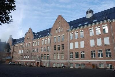 Oslo kommune Utdanningsetaten Fagerborg skole minosloskole.no Skolens profil Skolens profil Fagerborg ungdomsskole ligger i Bydel St. Hanshaugen, og har kapasitet for 420 elever.