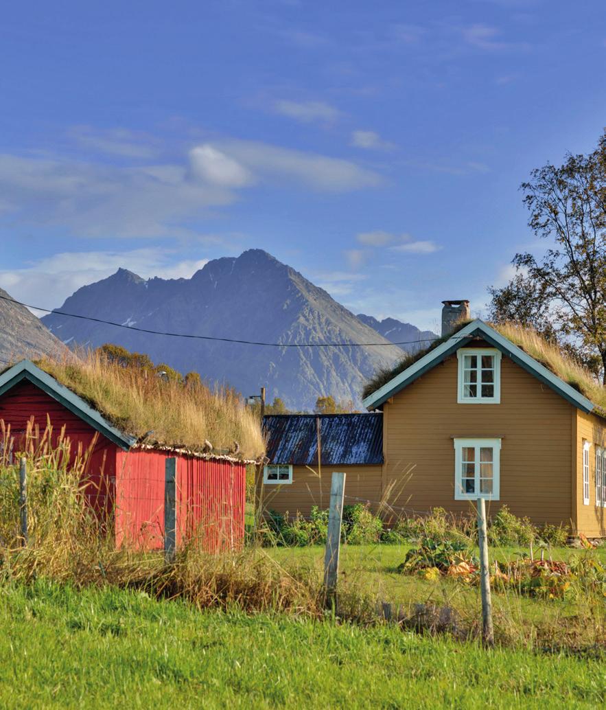 GAMSLETT FISKARBONDEGÅRD, LYNGEN Fiskerbondekulturen var svært utbredt som leveform i Nord-Troms i flere hundre år, omtrent til 1950-tallet.