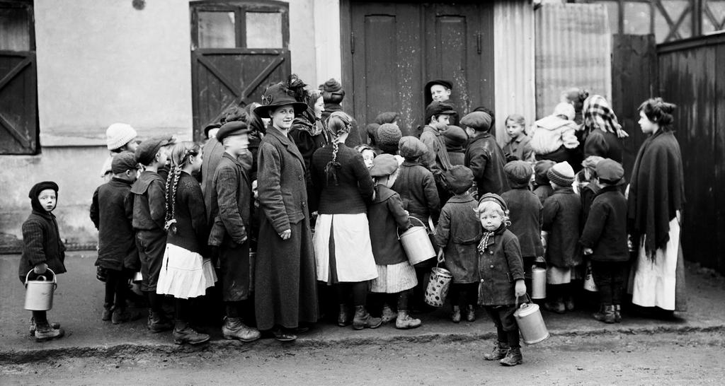 1919 I 1919 vedtok Stortinget å oppheve bestemmelsen i Grunnloven som hadde fratatt de fattigunderstøttede retten til å stemme.