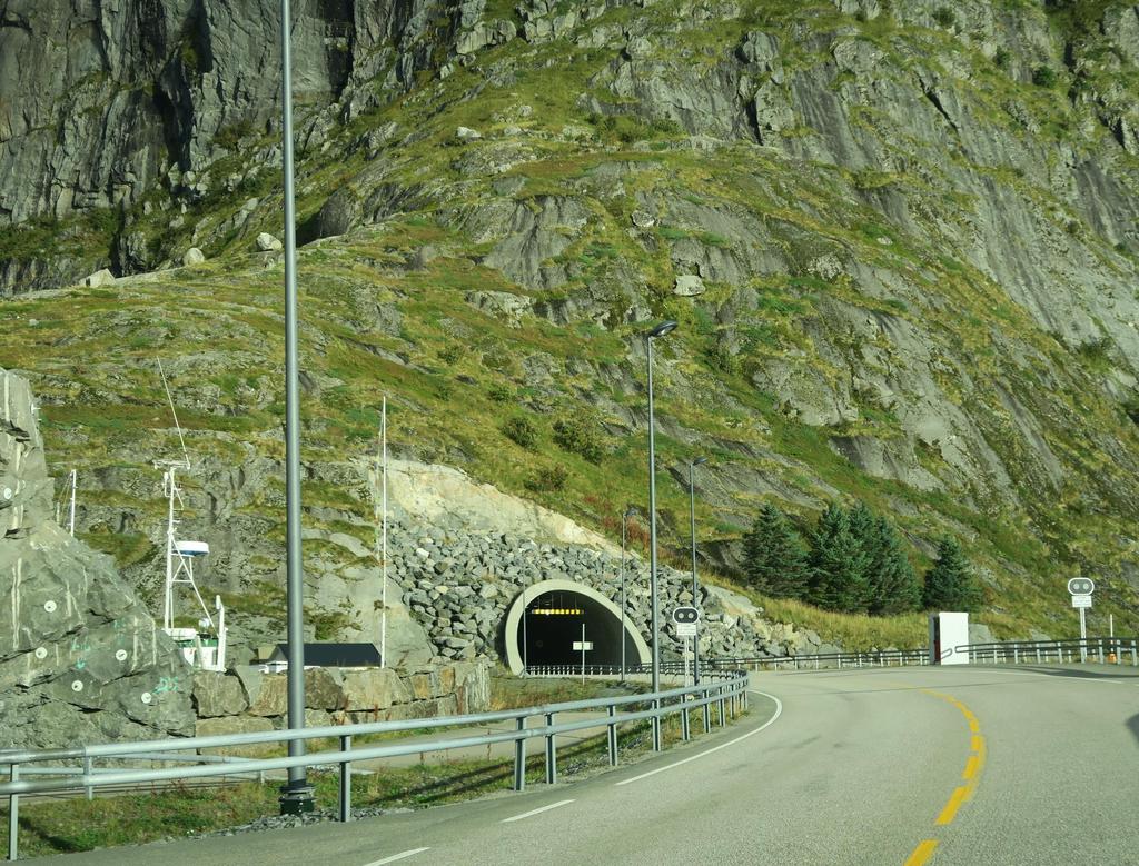 TUNNEL Unngår hele skredstrekningen Trygge arbeidsforhold.