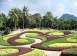 Elefant og Thai kulturelle show holdes i disse herlige botaniske hager, som