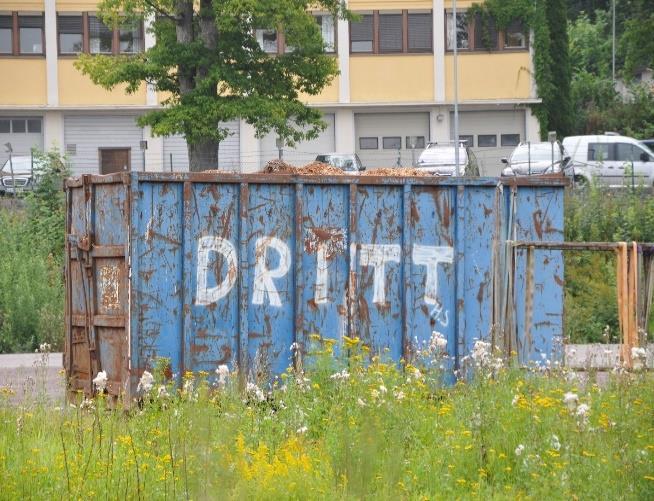 Når avfall diskuteres i det offentlige rom Bringes opp til et høyere nivå av forvirring (eksempel: plastposer kontra papirposer, «bedre innsamlingssystemer i Norge vil gi renere strender») Et