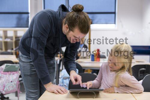 Praksishåndbok «Sammen om lærerutdanning» Studieåret 2019-2020 Nett- og samlingsbasert master