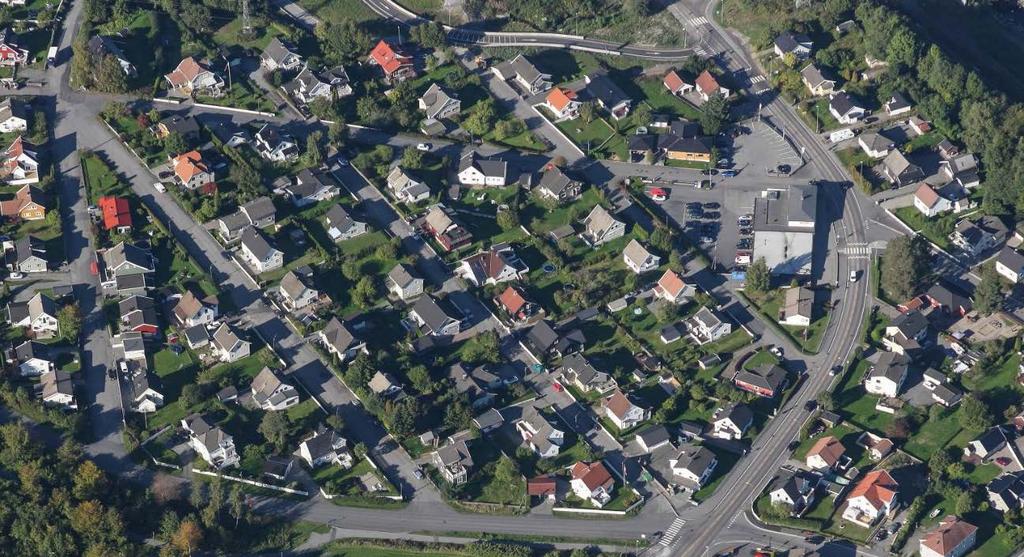 Figur 7-15: Utsnitt av bebyggelsen langs Brunlanesveien. Foto: Blom Pictometry Området er vurdert å ha middels verdi.