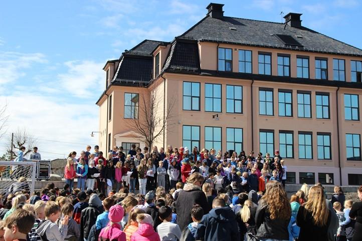 Informasjonshefte Aktivitetsskolen Høybråten skoleåret 2019/2020 Aktivitetsskolen Høybråten er en del av Høybråten Aktivitetsskolen (AKS) Høybråten er en del av skole.