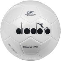 The ball is equipped with a good blather which gives an optimal roundness.