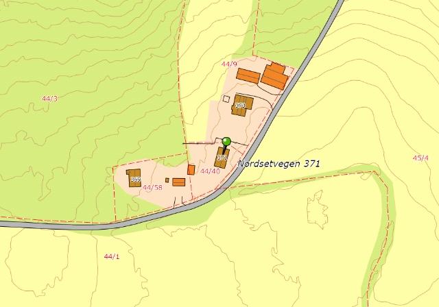 Matrikkeldata 0529 VESTRE TOTEN Gnr: 44 Bnr: 40 Eiet/festet: Eiet Areal: 649,8 m² Arealkilde: Statens kartverk.