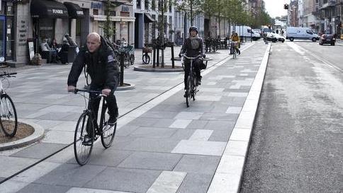 1. Envegsregulert sykkelveg Dansk cykelsti Sykkelveg som skiller de syklende fra bilen og de gående (eget