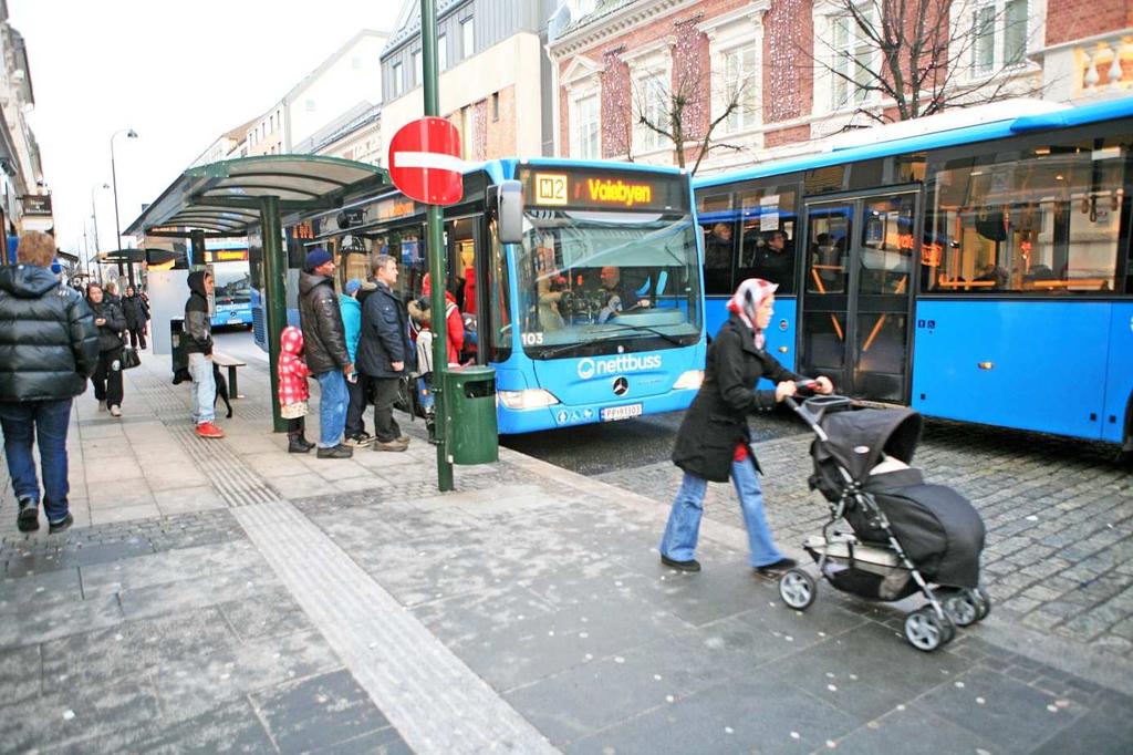 2.2 Passasjerutviklingen for buss var et nok et år med oppsving i busstrafikken i Kristiansandsregionen. Totalt økte antall passasjerturer med 0,4 % i forhold til 2010.