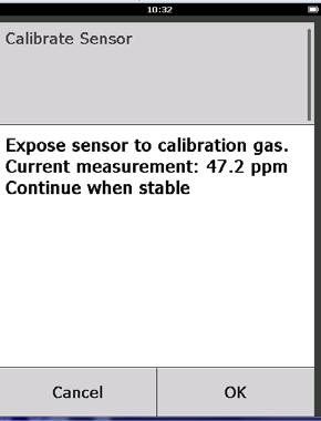 20. Velg OK når gasskonsentrasjonsmålingen er stabilisert på samme nivå som, eller tilnærmet likt, målgassens konsentrasjonsnivå. 21. Vent mens feltkommunikatoren utfører kalibreringen. 22.