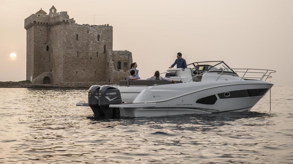 Massiv V8-kraft med innovativ teknologi som du kan stole på Til store, raske, sjøsterke båter er F350 det naturlige valget. Egner seg godt til båter med flere motorer.