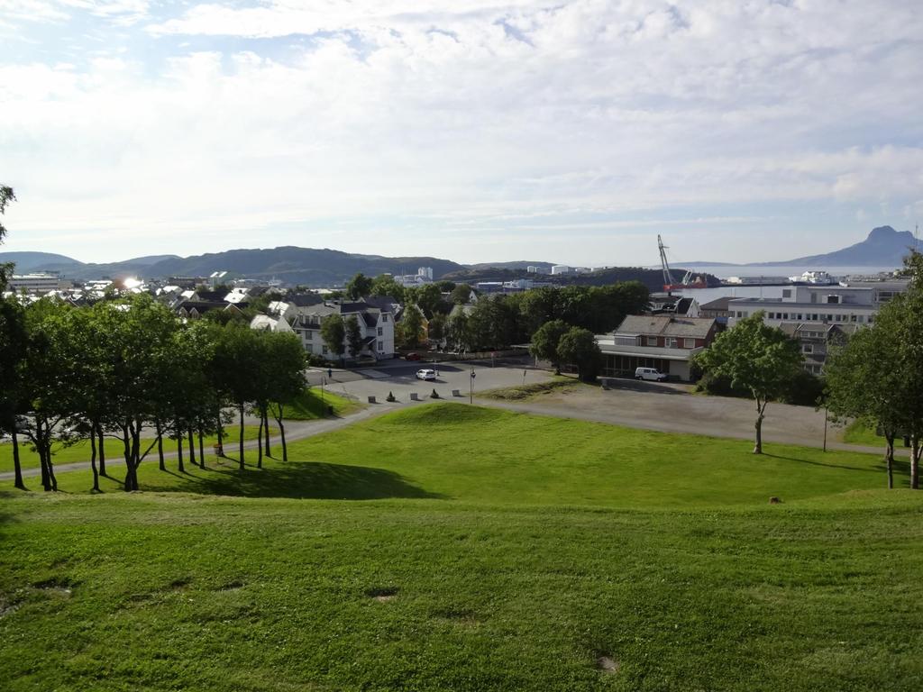 Nærmiljø og lokalsamfunn som fremmer folkehelse 2017 RENSÅSEN FOLKEPARK N