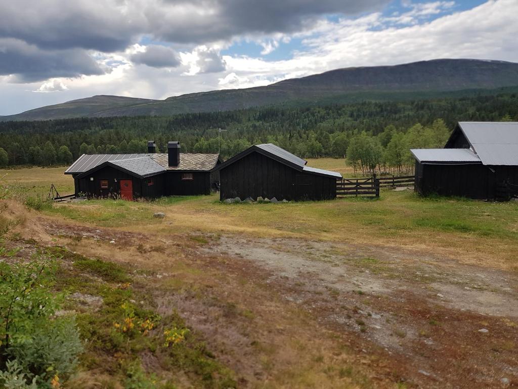 opprinnelige og det som var byggeskikken i dette området. Forvaltningsplanens retningslinjer knyttet til dette er synliggjort i saksfremlegget, likens den faglige vurderingen fra Gudbrandsdalsmusea.