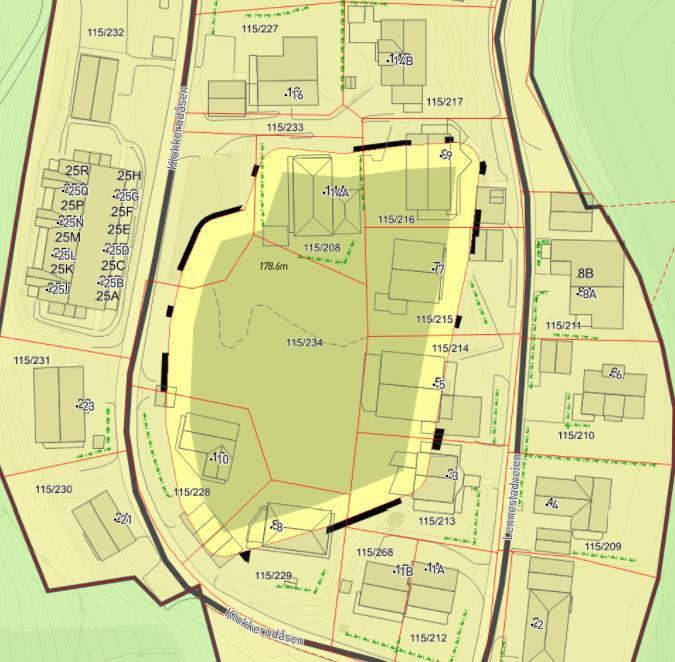 Saksopplysninger Reguleringsplanen REG 334 Klokkerudåsen ligger i Kirkebygda, og omfatter eiendommene (gårds og bruksnummer): 115/189, 115/190, 115/191, 115/192, 115/193, 115/208, 115/209, 115/210,