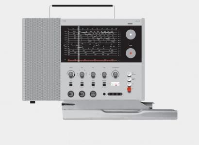 reel-to-reel tape recorder