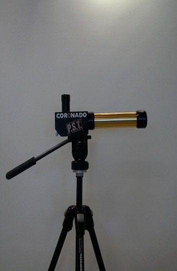 Hvordan bruke teleskopet Når du skal bruke teleskopet må du feste det på et kamerastativ og montere okularet (øyelinsen).