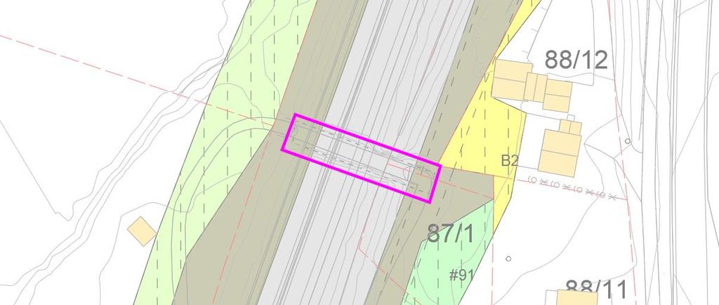 22 ENDRING AV DETALJREGULERING FOR E6 KVÅL - MELHUS SENTRUM Figur 13: Utsnitt av gjeldende reguleringsplan og justert veggeometri rundt kulvert på Søberg 4.