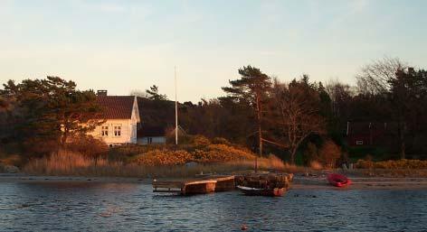 Gjessøya Gjessøya tilhørte opprinnelig Østre Ferrevig på Tromøya, men ble solgt ut på 1600-tallet.