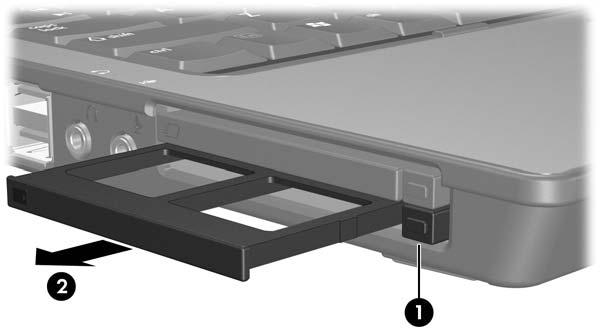 PC -kort Utseendet på maskinen din kan avvike litt fra illustrasjonene i dette kapitlet. PC-kortsporet inneholder et beskyttelsesinnstikk. Dette må du løse ut og ta ut før du kan sette inn et PC-kort.