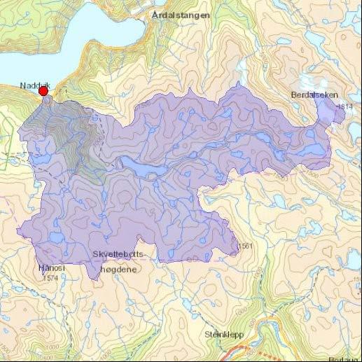 3. Resultater 3.1 Nysetelvi, nedre (Årdal kommune) Eksisterende informasjon om vassdraget Dette vassdraget er oppgitt å være 5 km langt med naturlig vandringshinder i Skeidslåfossen.