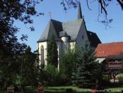 Lubentius-Kirche in Dietkirchen werden wir unseren Gottesdienst feiern, um dann in Hadamar nach einem Mittagessen und einer Stadtführung in der Herzenbergkapelle unsere Wallfahrt zu beenden.