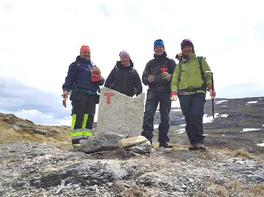 Her fikk alle erfare hvor lange dagene kan bli, hvor dårlig vær det kan være og hvor fornøyd man er med dagens arbeid når middagen fortæres.