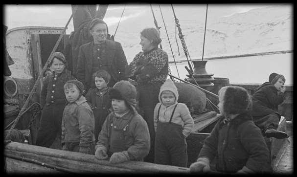 Like før jul 1944 flyktet ungdom fra Sørøya til det frigitte Øst-Finnmark.