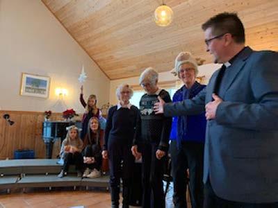 Det skjer i Nordby menighet Kirketreff i Nordby Velkommen til Kirketreff i Nordby annenhver torsdag kl. 12 13.30. Sang, musikk og andakt i kirken, og formiddagsmat på Menighetssenteret.