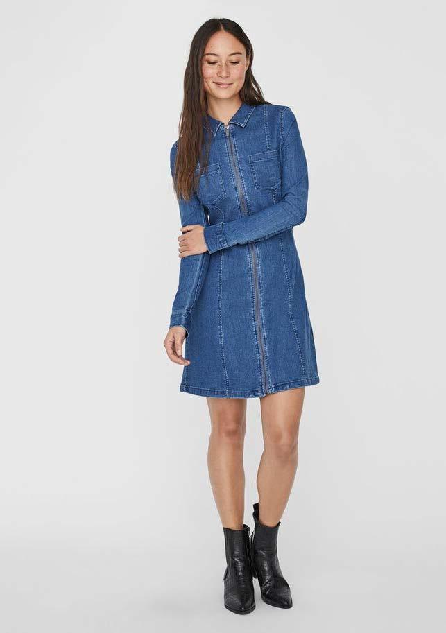 Denim kjole Nmlisa, Noisy may denim kr 499,95 - Mini- dongerikjole med glidelåslukking - Ettersittende passform, brystlommer - Stretchy bomullsblandet stoff - Trykknapp-detaljer i mansjettene -