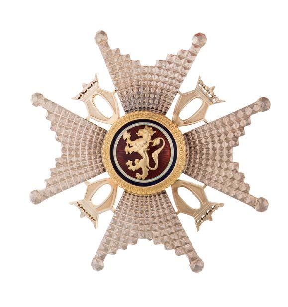 Den Kongelige Norske St. Olavs Orden Den Kongelige Norske St. Olavs orden ble innstiftet av Kong Oscar i 1847 og tildeles som «belønning for utmerkede fortjenester for Norge og menneskeheten».