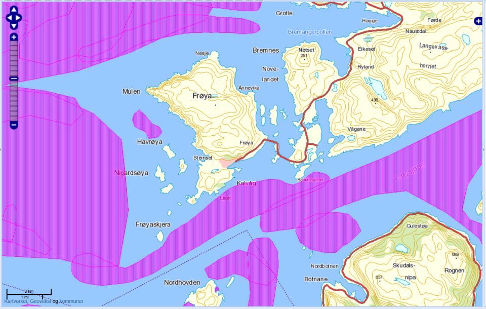 8 km sørøst for Kalvåg, ved Botnane, er Firda Settefisk AS etablert. Ca 10 km øst for Kalvåg på sørsiden av Frøysjøen ved Gulestø er Marine Harvest etablert med et lakseoppdrettsanlegg.