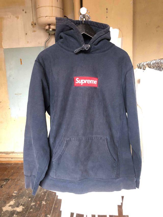 supreme box logo hoodie FINN.