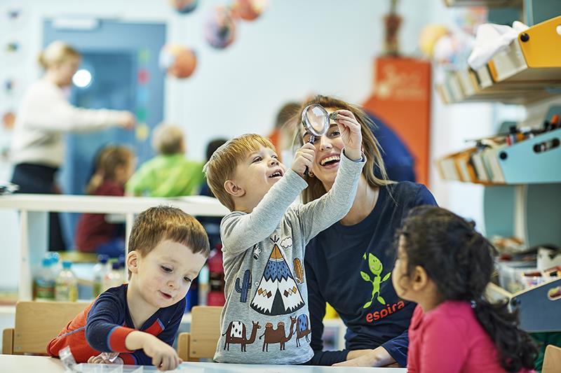 Innhold Innhold og oppgaver i barnehagen... 5 Barns medvirkning... 13 Samarbeid med foreldrene.