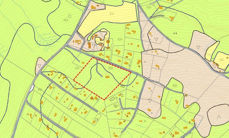 TERRENG Planområdet ligger i lett skrånende terreng opp mot Svendsvollseterhøgda. Terrenget stiger med en faktor på ca. 1:10 i hele planområdet.