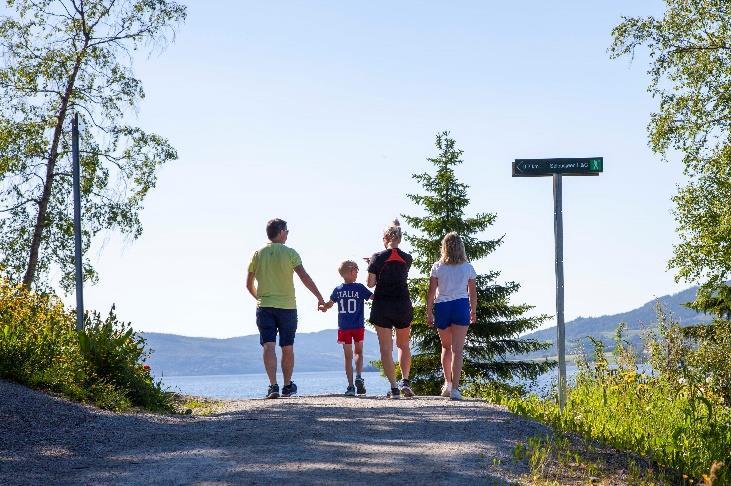 Putten byr også på bademuligheter og har båtbrygge.