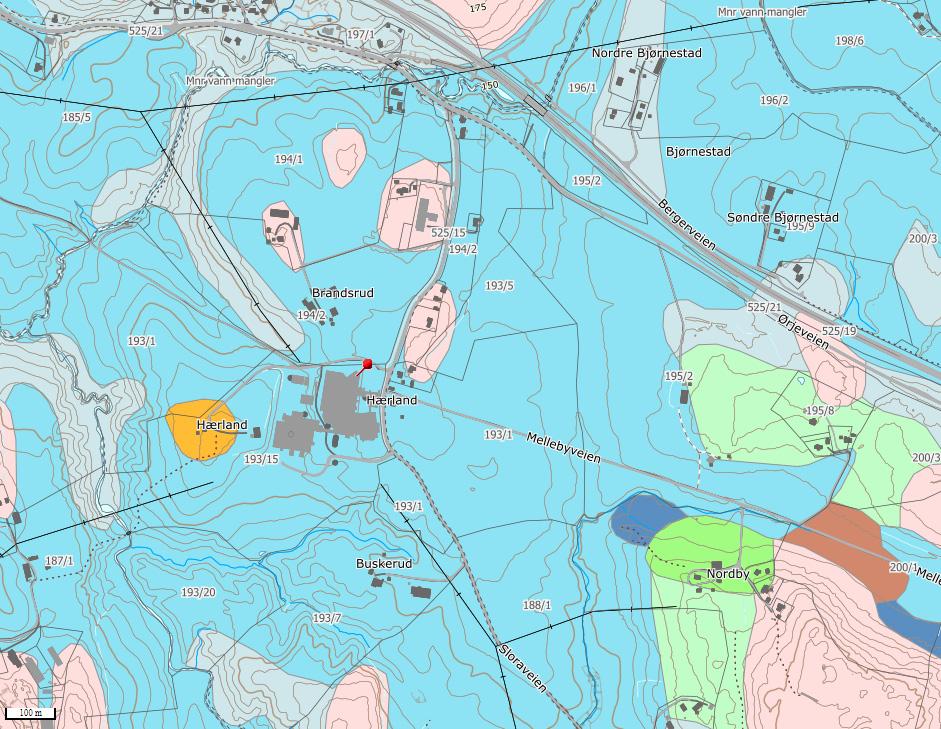 1.1 Løsmassedatabase Etter gjennomgang av tilgjengelig data fra området, kart og flybilde (bilder 1.1-1.