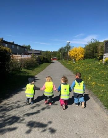 skoler i Rykkinn og Kolsåsområdet deltar.