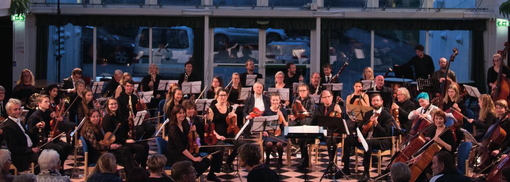 et langstrakt symfoniorkester Lofoten og Vesterålen Orkesterforening er et fulltonig symfoniorkester med rundt 45 faste musikere.