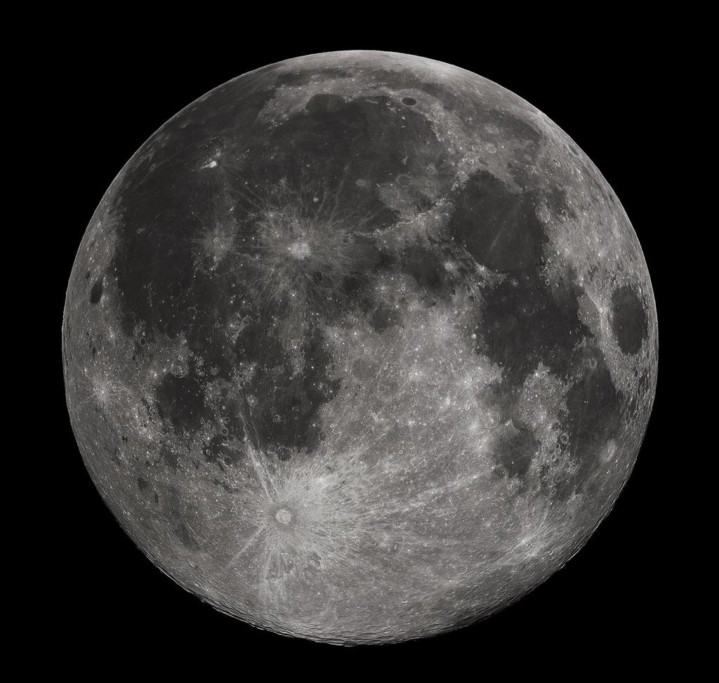Oppgave 12 Månens masse er 1/81 av Jordas masse.