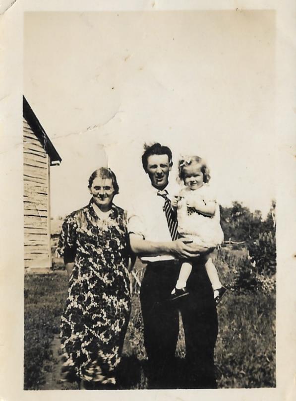 Nils og Margaret på farmen i Bardo, Alberta, 1938 Mari
