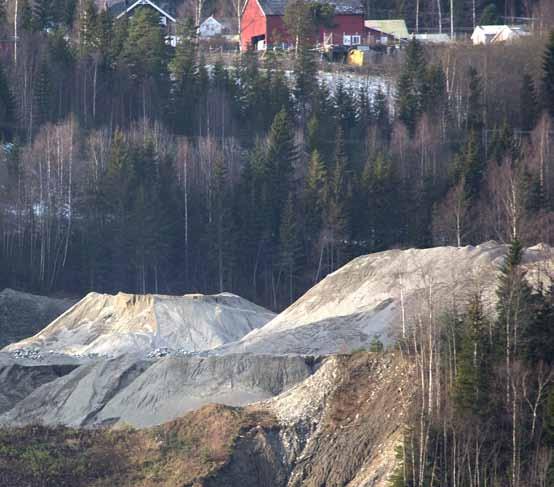 Gudbrandsdalen interstadial ble på 1970-tallet beskrevet som en delvis isfri periode før siste istids bremaksimum da de store dalførene var isfrie.